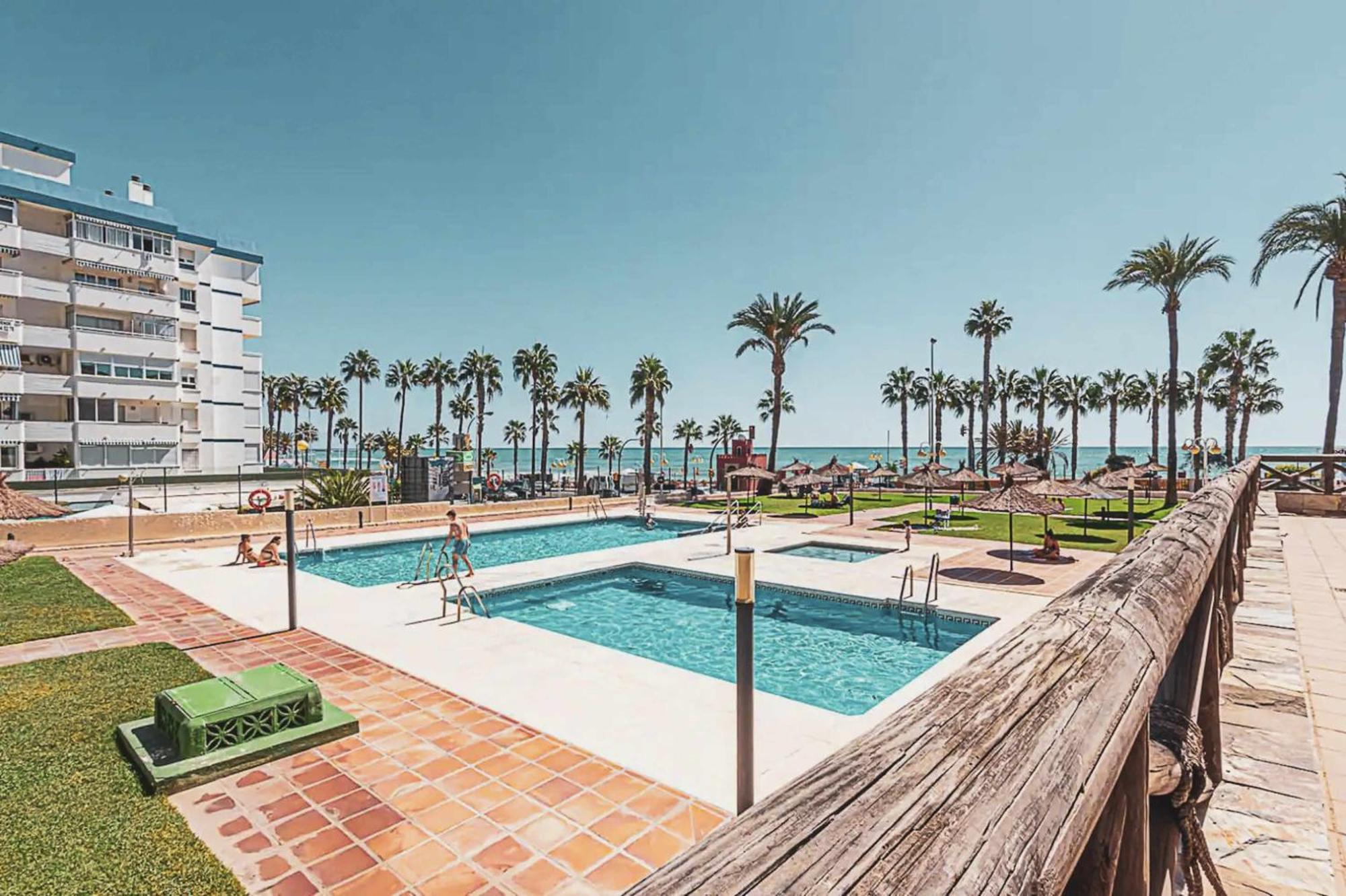 Precioso Apartamento En Primera Linea De Playa Benalmadena Luaran gambar