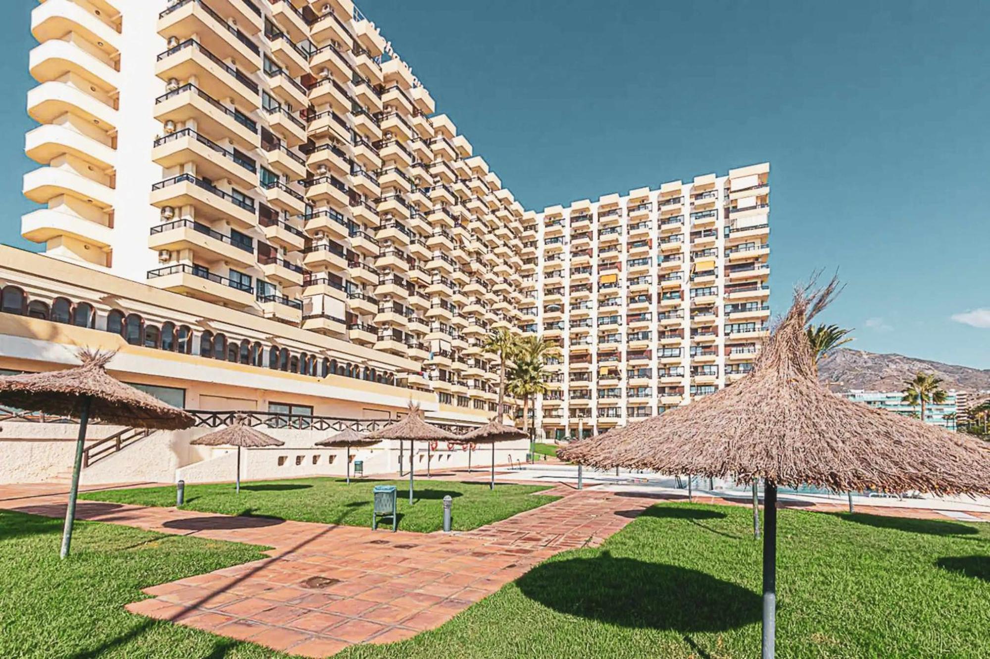 Precioso Apartamento En Primera Linea De Playa Benalmadena Luaran gambar